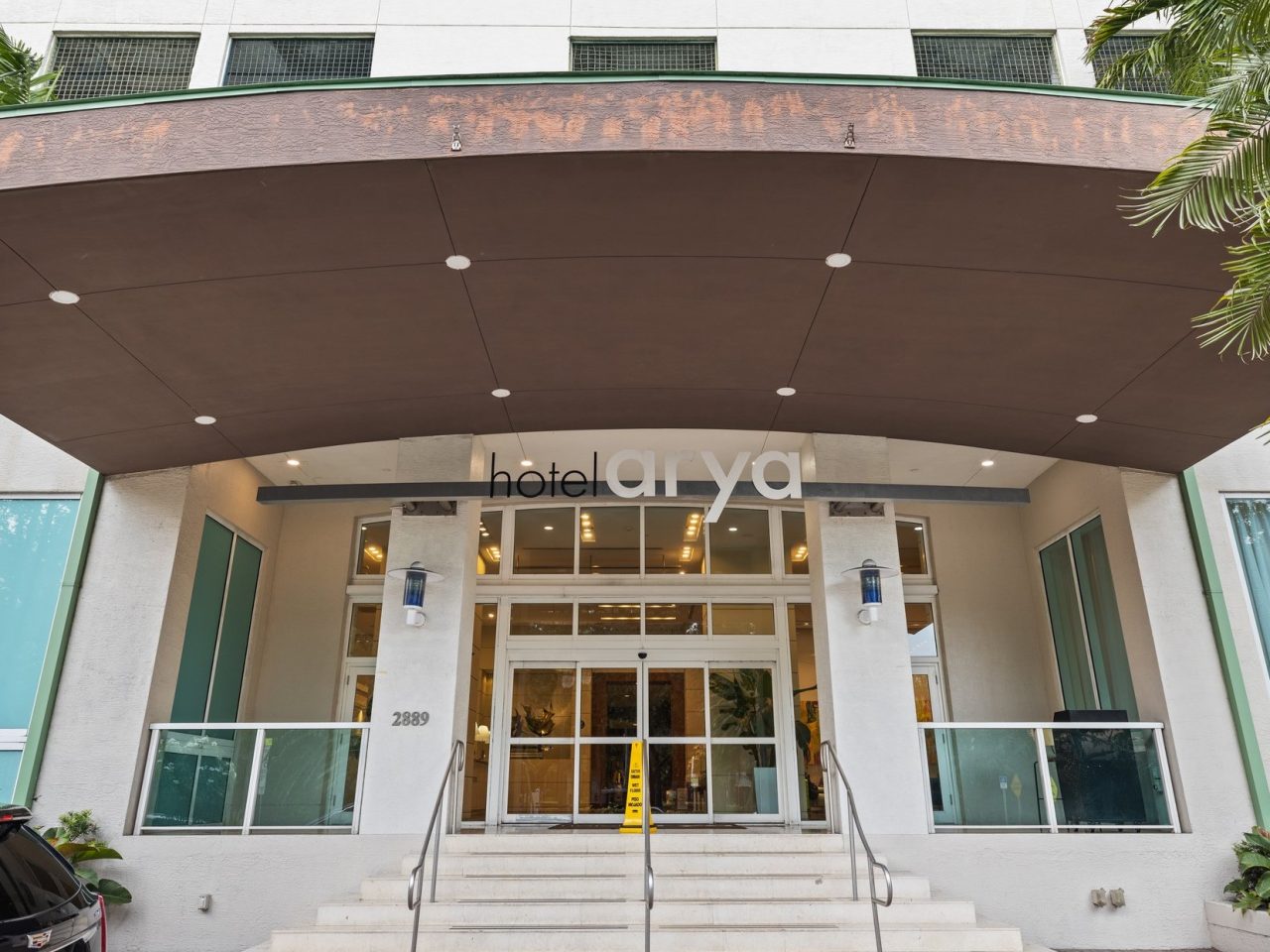 46-web-or-mls-2889 McFarlane Rd Exterior